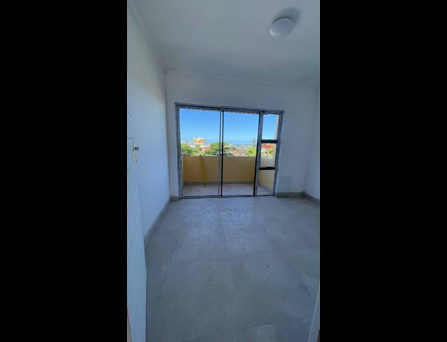 11 BEDROOM APARTMENT BLOCK FOR SALE IN BULWER